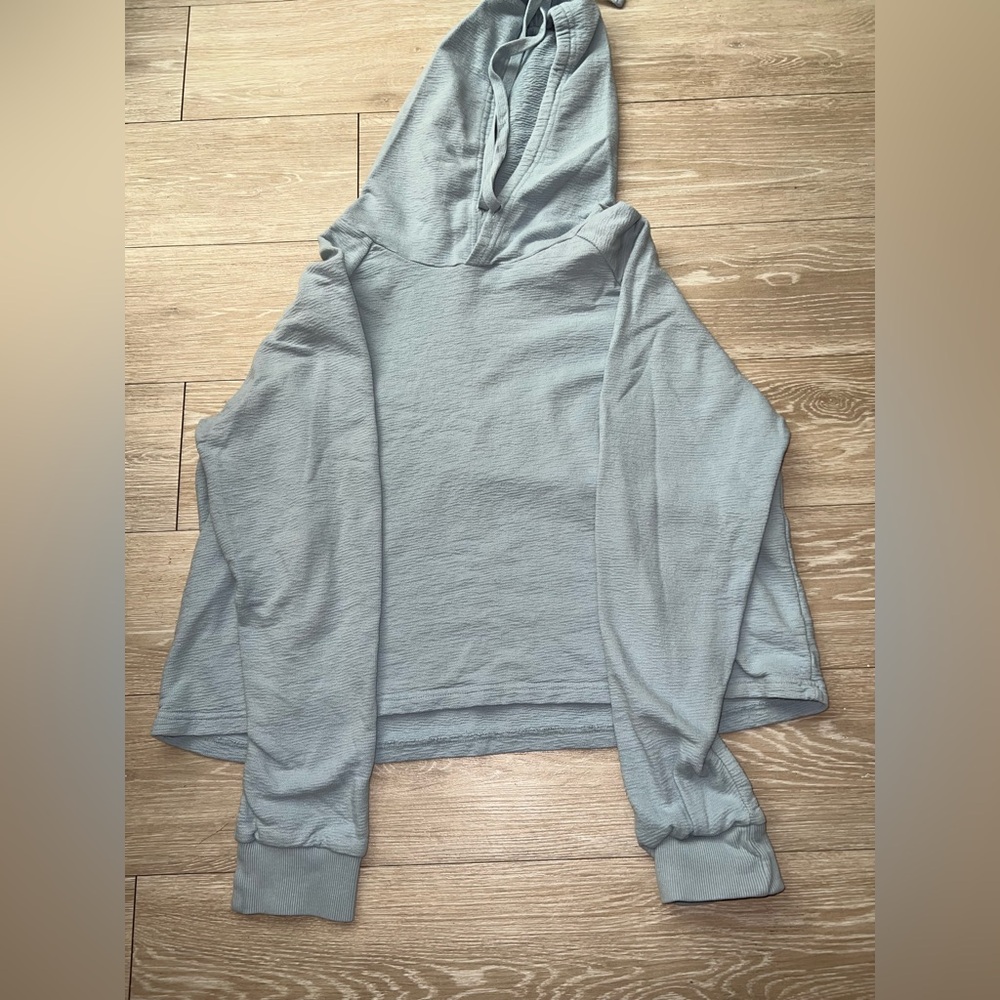 Long Sleeved Flowy Top/Sweatshirt